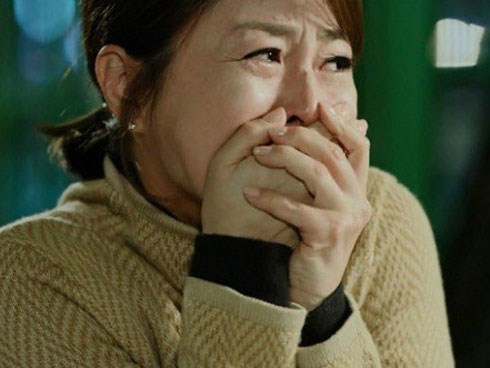 Đi công tác về phát hiện bao cao su dùng rồi, tôi 