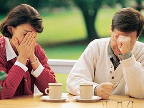 Mối tình bí mật của bố vợ tuổi 70 trong căn hộ tập thể cũ-1