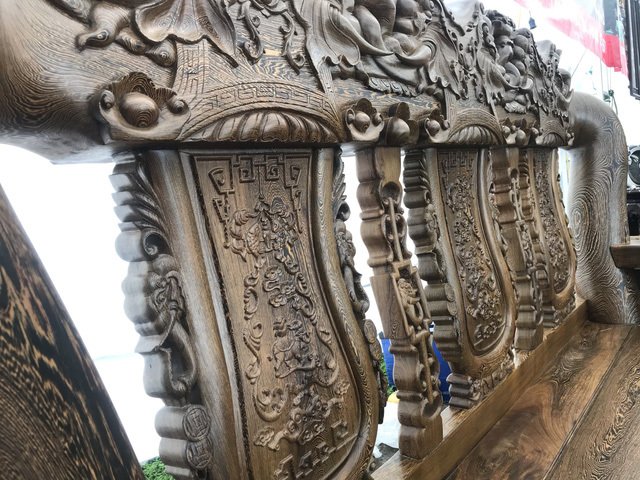 Bộ bàn ghế quốc voi bậc nhất Việt Nam: Làm mất 2 năm, giá 3 tỷ đồng-2