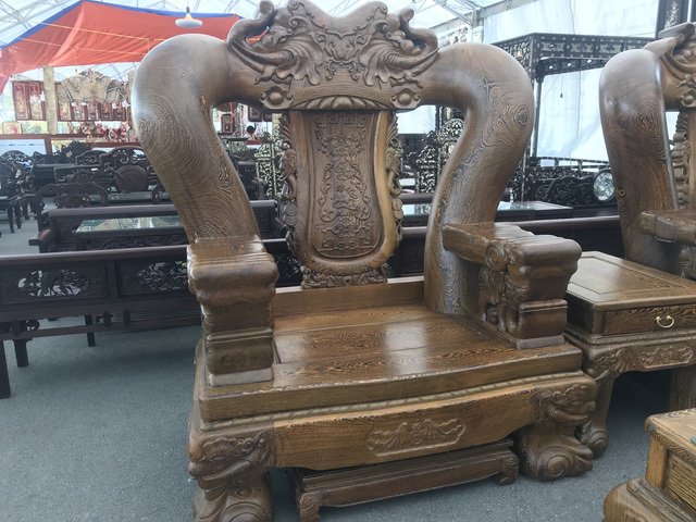 Bộ bàn ghế quốc voi bậc nhất Việt Nam: Làm mất 2 năm, giá 3 tỷ đồng-4