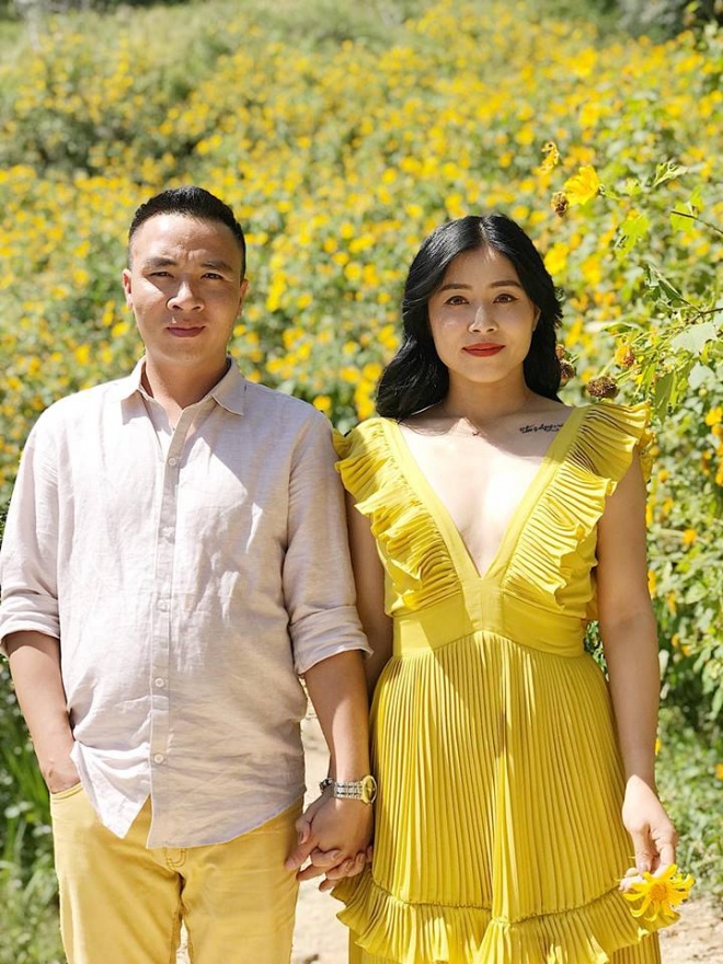 MC Hoàng Linh lại diễn cảnh tình cảm bên bạn trai giữa cánh đồng hoa Đà Lạt-6