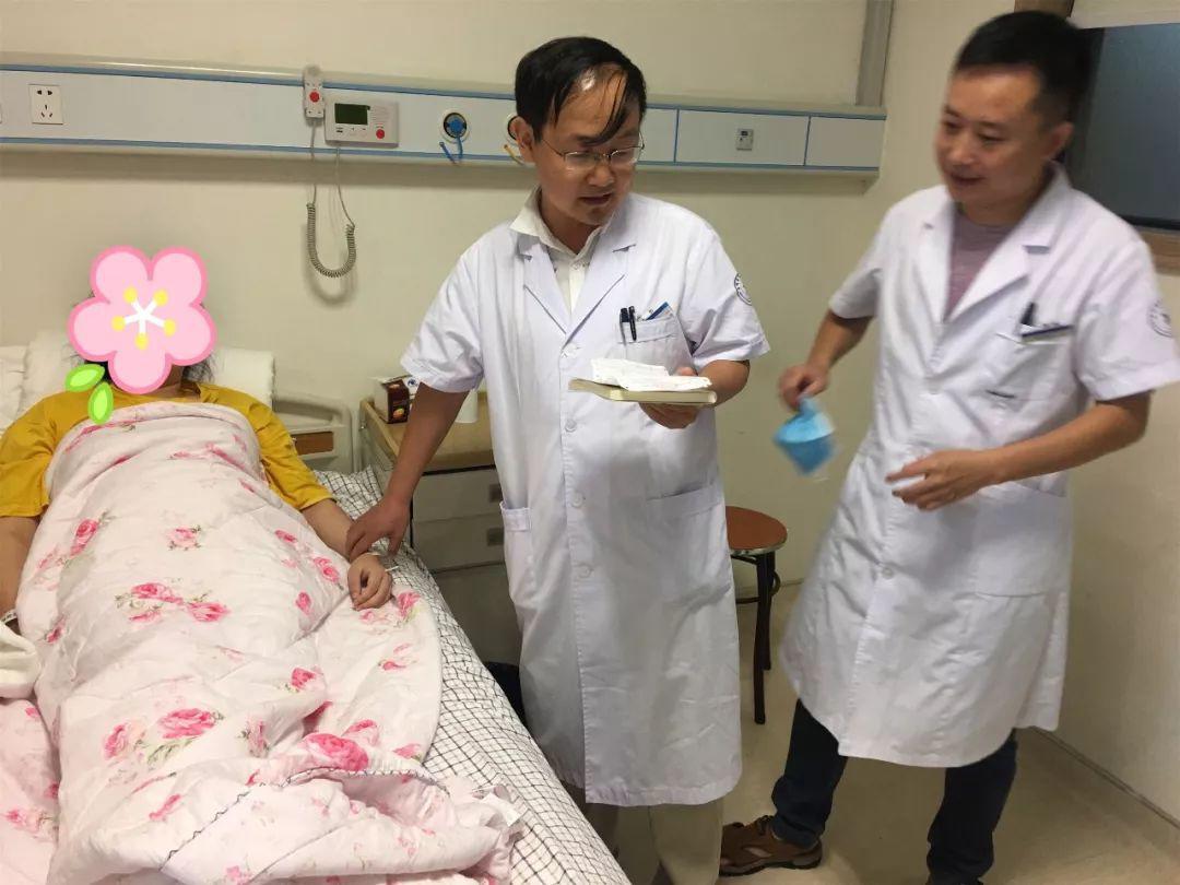 Cô gái bốc mùi tanh như cá”, chẳng dám gần ai vì bệnh khó nói của chị em-1