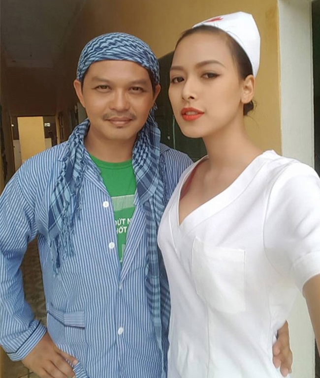 Nữ y tá sexy khiến Trung Hiếu mê mẩn được fan theo đuổi, tặng hoa liên tiếp 8 ngày-2