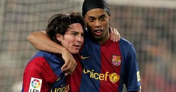 Ronaldinho gây sốc khi tài khoản chỉ có... 6 euro-2