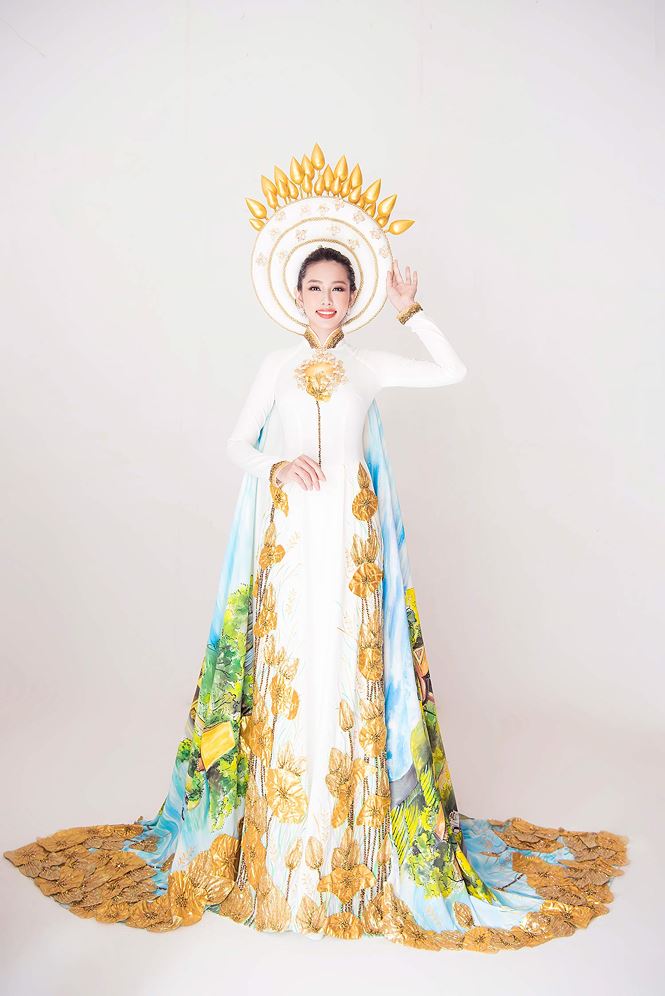 Thùy Tiên khoe vẻ đẹp nền nã với quốc phục truyền thống-3