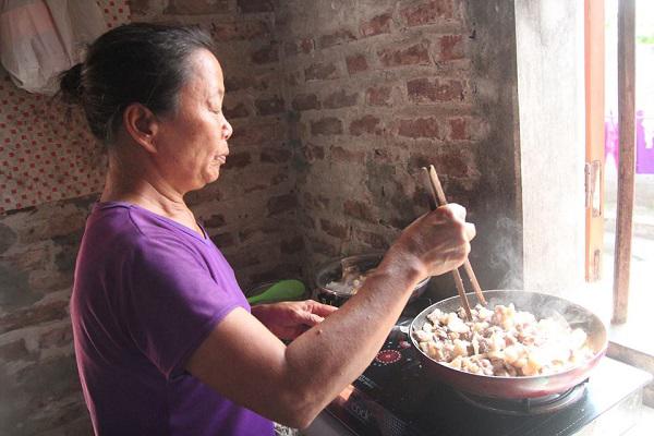 Tài xế container đâm xe Innova đi lùi trên cao tốc: Bữa cơm mẹ nấu cho con bằng nước mắt-3