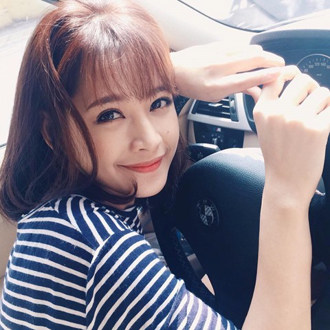 Khối tài sản không phải dạng vừa” của loạt sao Việt dưới 25 tuổi: Nhà lầu hạng sang, xế hộp khủng và vô số hàng hiệu-18