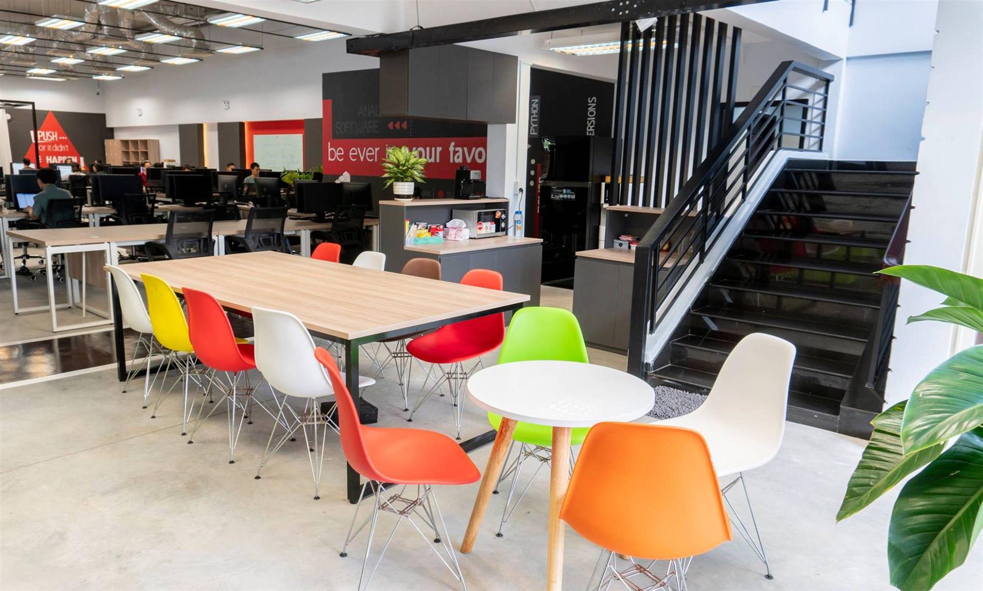 Những ngôi trường lạ nhất Việt Nam: Trường giúp học sinh cai nghiện game bằng võ Vovinam, trường lại không có giáo viên, học bằng cách chơi game-9