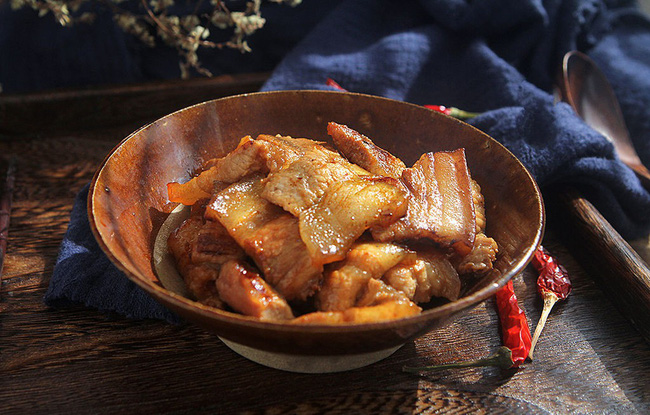 Chỉ cần thay đổi một chút nguyên liệu bạn đã có món thịt rang ngon tuyệt đối-1