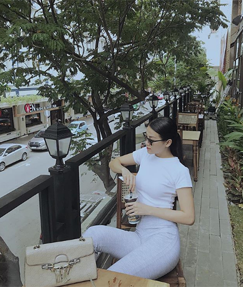 Rời sân khấu, Phương Khánh mê tít phong cách cool ngầu như gái Tây-9