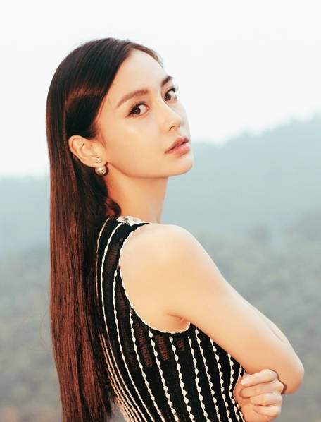 Gái một con” Angelababy khoe vẻ đẹp búp bê-11