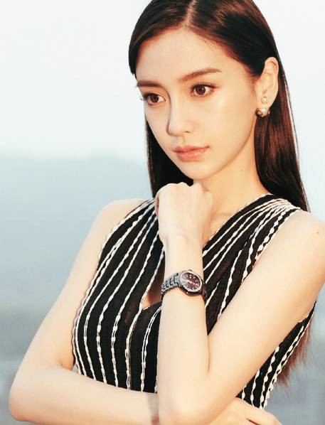 Gái một con” Angelababy khoe vẻ đẹp búp bê-6