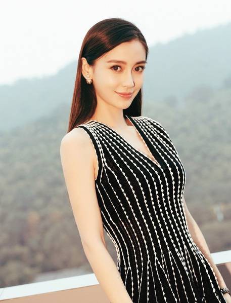 Gái một con” Angelababy khoe vẻ đẹp búp bê-8