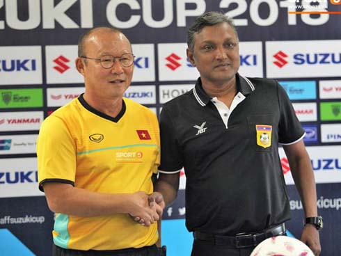 HLV Park Hang Seo làm trái nguyên tắc, xếp Công Phượng ở cùng Văn Toàn-3