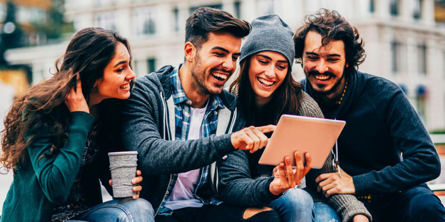 Rời đại học tôi mới nhận ra: Kẻ có tiền đồ nhất chính là người thời đi học biết ra ngoài kiếm tiền hay ít nhất mỗi năm đều cố gắng giành học bổng-3