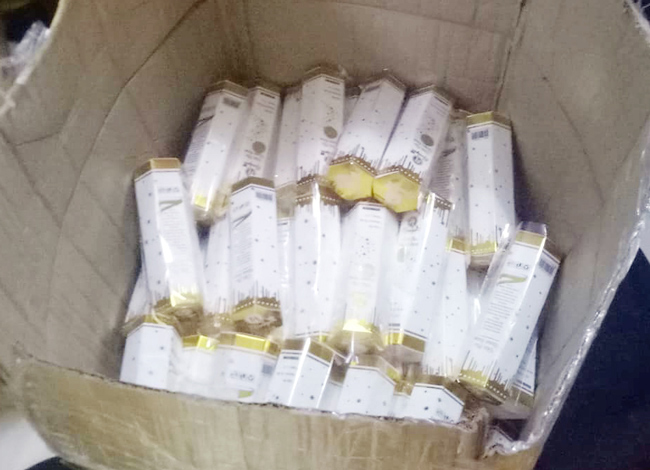 Bí mật gây sốc trong hàng ngàn chai mỹ phẩm trắng da cho nữ ở Sài Gòn-3