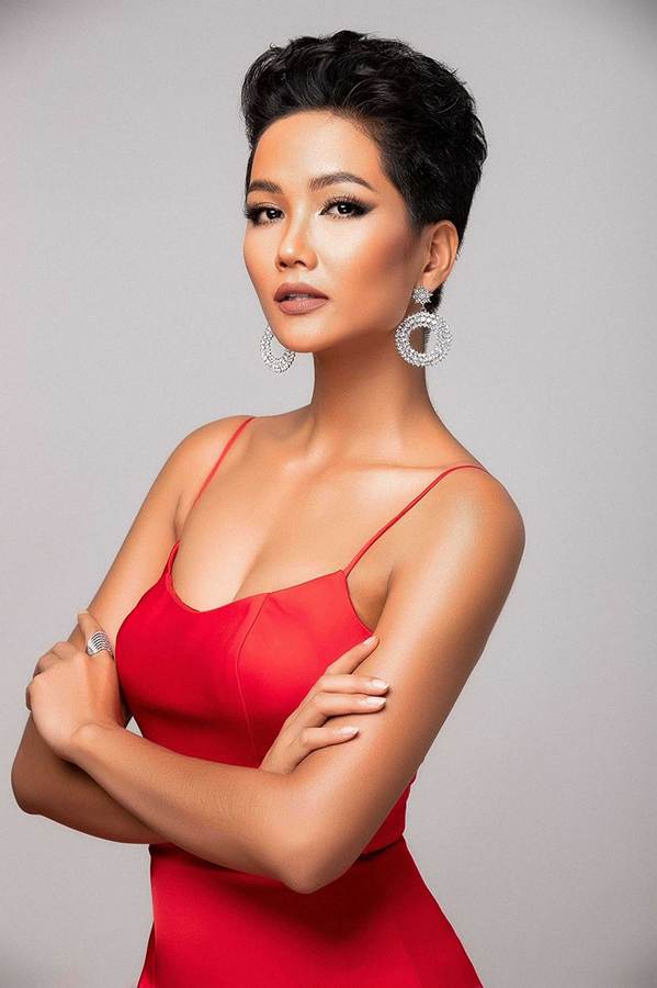 Bộ ảnh của HHen Niê gây bão trang chủ Miss Universe-9