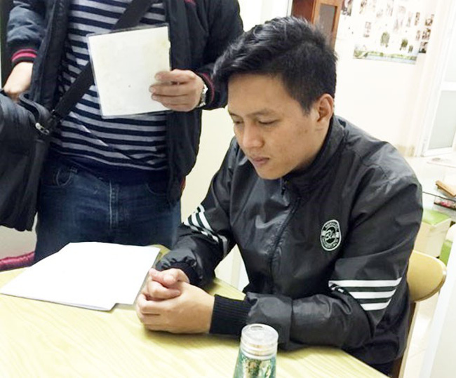 Cha ruột cùng mẹ kế bạo hành con đẻ xin giữ nguyên mức án tù 6 năm 6 tháng-4