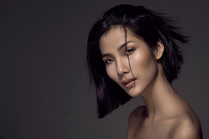 Ngoài Đỗ Mỹ Linh, HHen, hai mỹ nhân này cũng là những nàng Hậu lên đời nhờ... đổi kiểu tóc-12