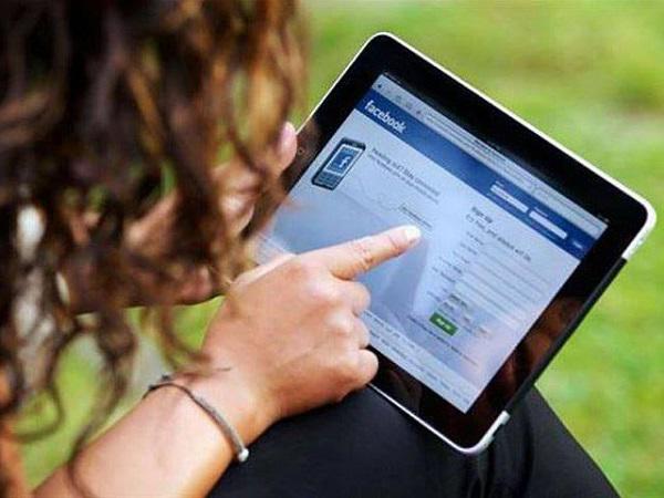 Nhập viện tâm thần vì dùng facebook 10 tiếng/ngày: Khi thấy các dấu hiệu này cần đến viện ngay-1