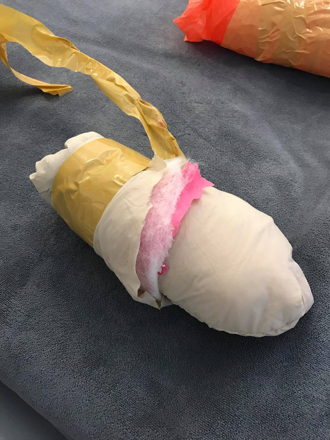 Đặt mua 2 chiếc áo thun, bà mẹ trẻ tá hỏa nhận nguyên combo... 1 mũ và 1 ống tay áo phao-3