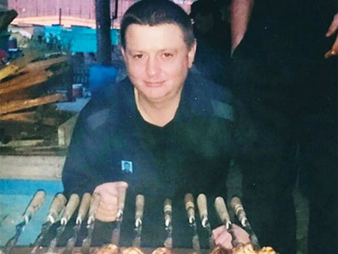 Tội phạm giết người khét tiếng Nga sống như ông hoàng trong tù gây phẫn nộ-1