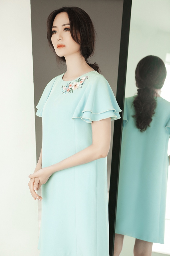 Hoa hậu Thu Thủy đẹp rực rỡ ở tuổi 43-17