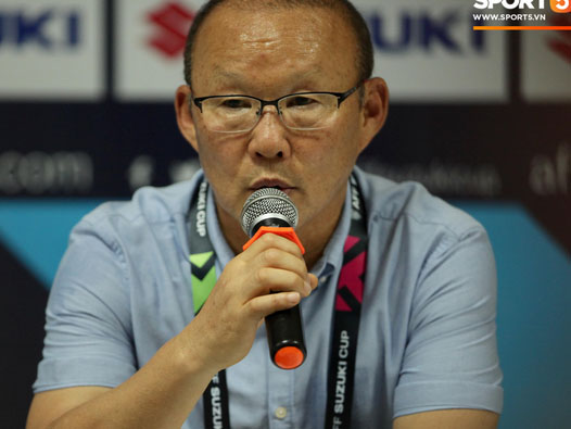 HLV Park Hang Seo gửi mật thư cho Duy Mạnh trong chiến thắng trước ĐT Lào-3