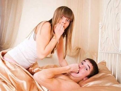 'Sự cố' trong phòng ngủ khiến đôi vợ chồng cầu cứu bác sĩ nam khoa