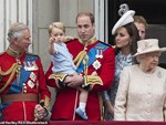 Những bức ảnh hiếm có khó tìm kể lại hành trình 70 năm cuộc đời Thái tử Charles, vị vua tương lai của nước Anh-26