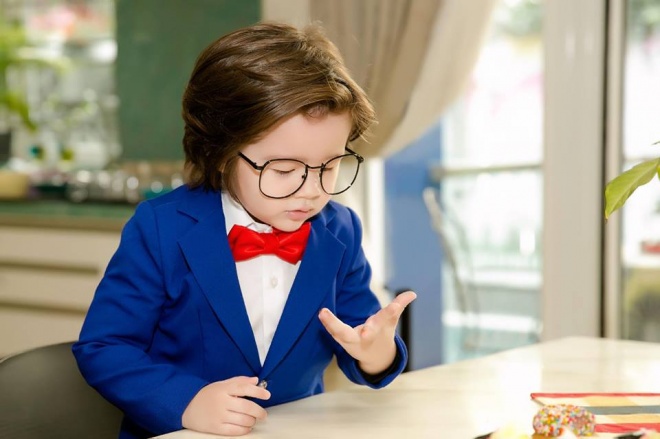 Soái ca nhà Elly Trần hóa thân thành thám tử lừng danh Conan vẫn đáng yêu như thiên thần-4