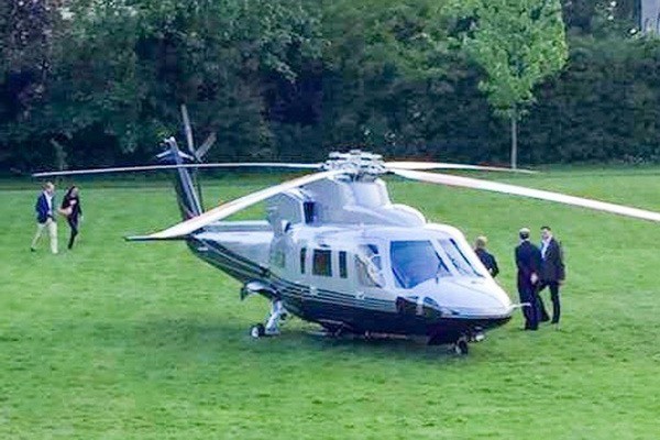 Những khoảnh khắc kém duyên, thiếu tinh tế bị ném đá của thành viên Hoàng gia Anh cho thấy làm Hoàng tử, Công chúa còn khổ hơn cả thường dân-17