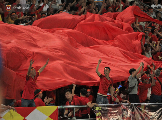 Đây mới là lý do khiến cầu thủ Lào chạnh lòng sau trận thua Việt Nam ở AFF Cup 2018-3