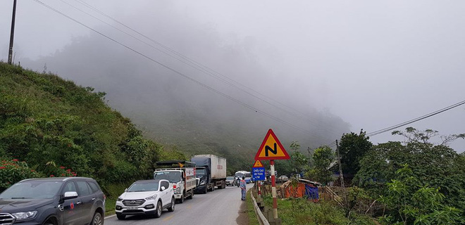 Hiện trường vụ tai nạn nghiêm trọng ở Hòa Bình khiến người đi đường ám ảnh-5