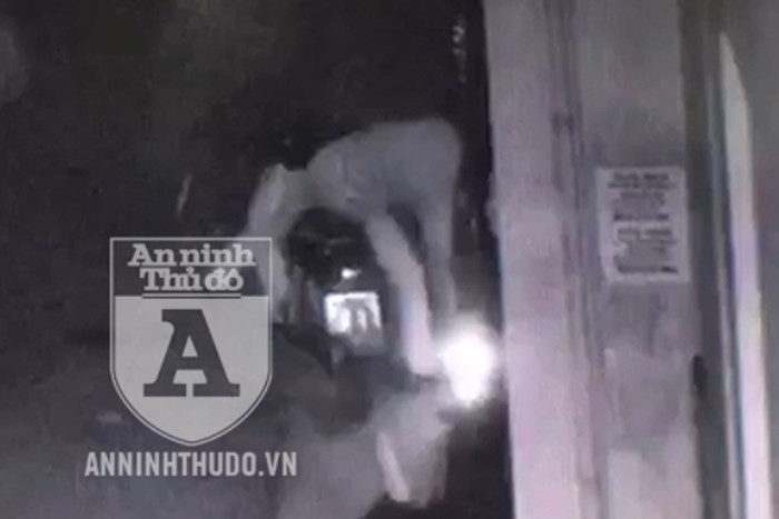 Nghi vấn vụ trả thù bằng cách đổ xăng phóng hỏa, sau khi bị nhắc nhở vì đi bậy-2