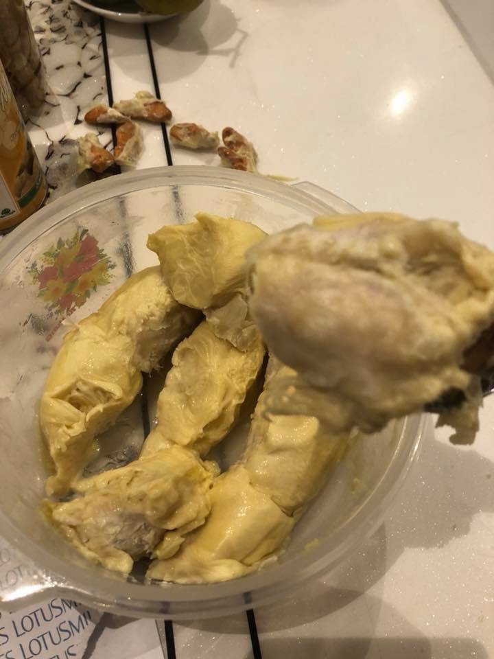 Người ta trổ tài nấu nướng khéo như đầu bếp còn Hari Won thì chỉ thấy ăn thủng bát thủng đĩa thế này đây!-10