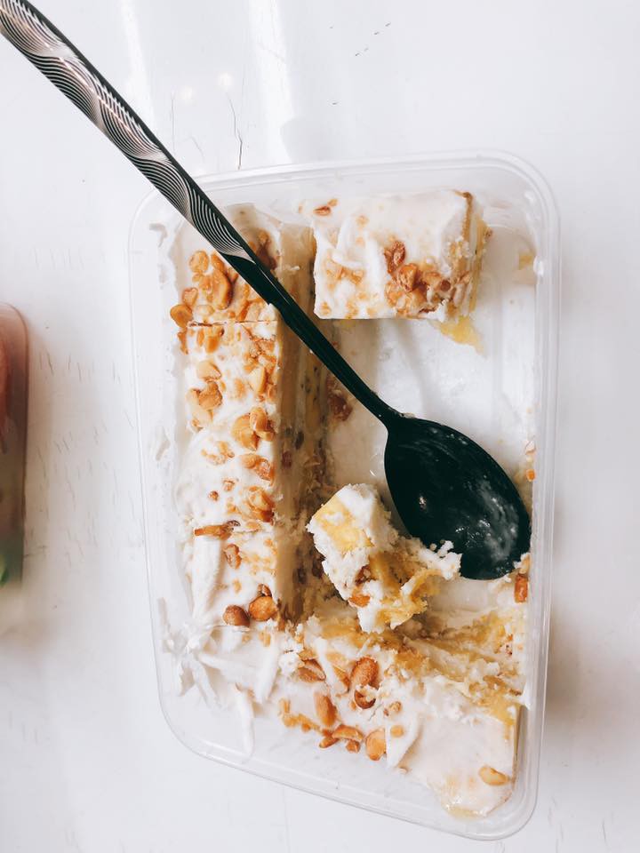 Người ta trổ tài nấu nướng khéo như đầu bếp còn Hari Won thì chỉ thấy ăn thủng bát thủng đĩa thế này đây!-5