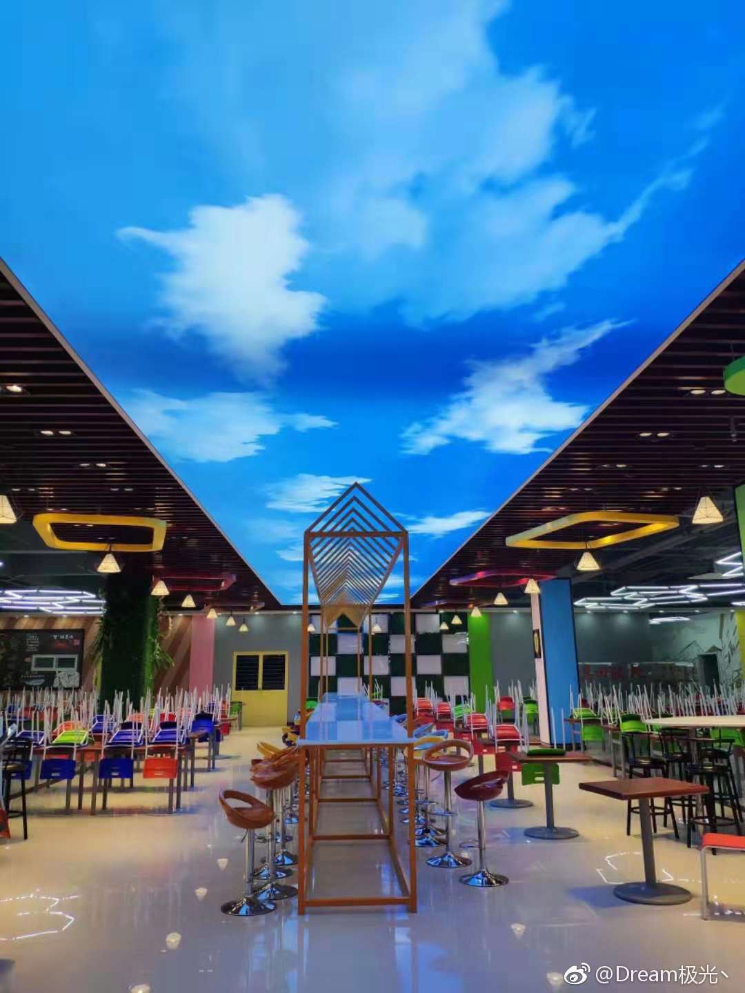 Top căng tin sang như khách sạn 5 sao, cứ tưởng nằm ở trường con nhà giàu, dành cho cậu ấm cô chiêu nhưng sự thật sẽ khiến bạn bất ngờ-19