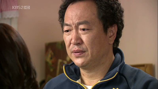 Hạnh phúc 25 năm phút chốc tan biến sau một lần chồng nhập viện vì lý do nhạy cảm khiến cả nhà tôi ô nhục không để đâu cho hết-2