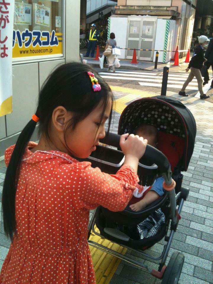 Mẹ Nhật Linh: Chồng tôi bảo Chắc con lạnh lắm, hay mình bầu, không ngờ đẻ con gái-3