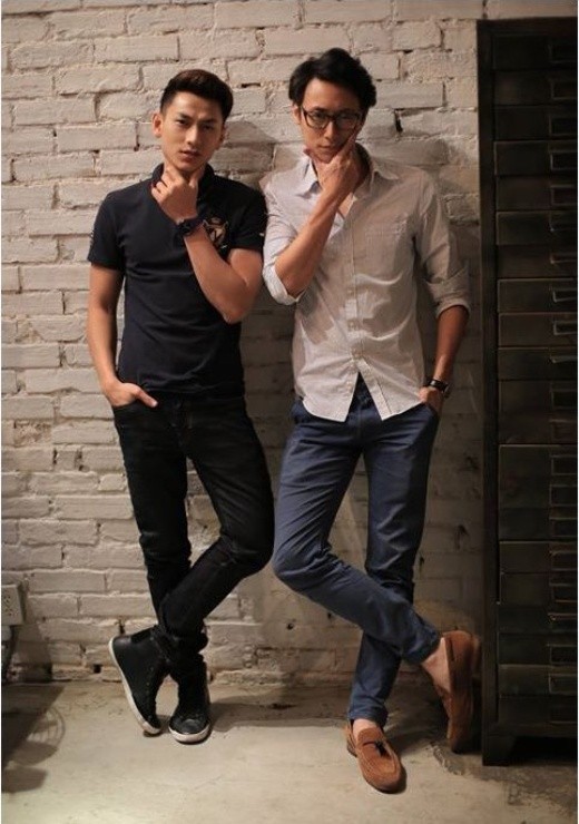 Chẳng có sợi dây liên kết nào, nhưng những cặp nghệ sĩ này lại giống nhau như cùng chung huyết thống!-21