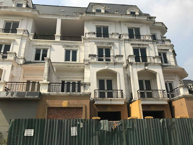 Hoang tàn, lạnh lẽo đến rợn người trong khu đô thị tại thủ đô Hà Nội-4