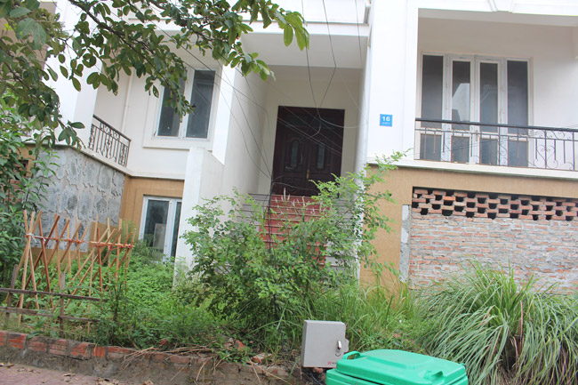 Hoang tàn, lạnh lẽo đến rợn người trong khu đô thị tại thủ đô Hà Nội-11