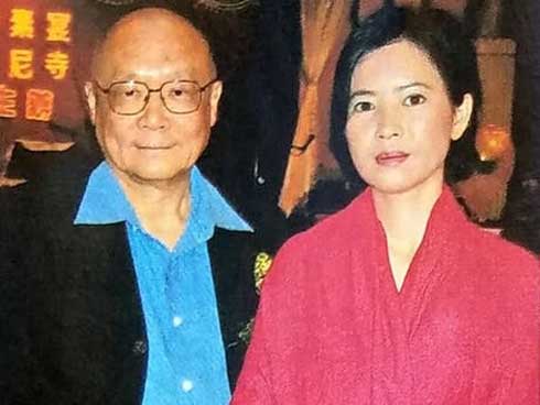 Khâu Thục Trinh: Từ quả bom sex đổi đời nhờ đại gia đến mỹ nhân sống có tình có nghĩa nhất showbiz Hong Kong-14