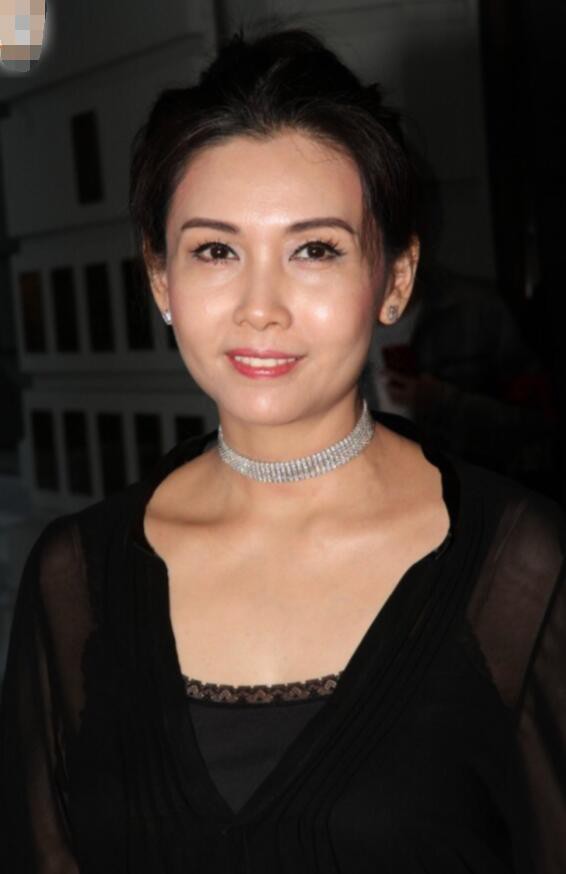 Khâu Thục Trinh: Từ quả bom sex đổi đời nhờ đại gia đến mỹ nhân sống có tình có nghĩa nhất showbiz Hong Kong-8