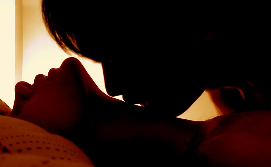 Tài xế năn nỉ đạo diễn xin đóng cảnh nóng và cái kết bất ngờ-1