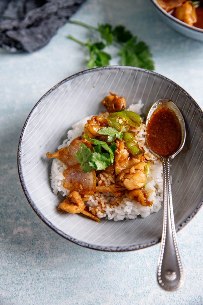 Thịt gà quen thuộc quá rồi, nhưng với công thức mới toanh này bạn sẽ thấy lạ miệng vô cùng-1