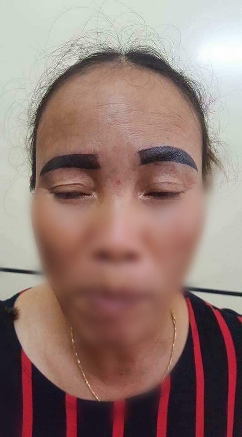 Tốn bộn tiền đi làm chân mày, kết quả khiến chị em xấu hổ tới mức... chẳng dám ra đường-1