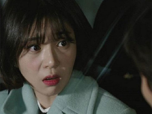 Người mẹ ôm con đứng suốt đêm trước nhà nghỉ khiến nhân viên ám ảnh-3