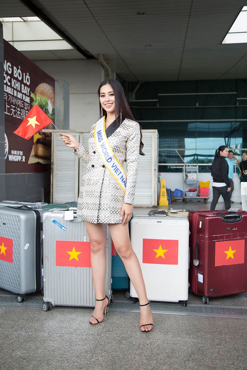 Lên đường thi Miss World, Tiểu Vy ghi điểm với gu thời trang quyến rũ-5